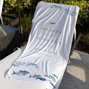 Toalla De Playa Dos pescados menos en favor de la boda marina