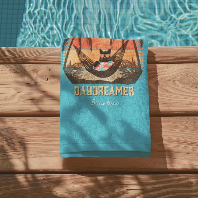 Toalla De Playa El sueño de un gato tropical de Guay (Daydreaming Cool Cat's Tropical Escape Beach Towel)