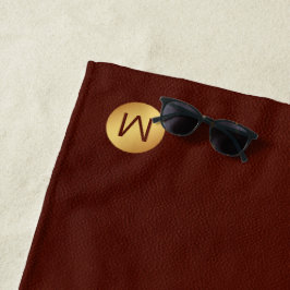 Toalla De Playa Elegante Faux Red Leather & Gold Monograma Inicial