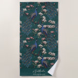 Toalla De Playa Elegante Peacock y Verde azulada Bridesmaid de Flo<br><div class="desc">Esta elegante toalla de playa Verde azulada de pavo real y flores cuenta con pavos reales azules y verde azulados encaramados sobre ramas de árboles de Magnolia en flor, dibujados a mano con tinta negra. Personalice con Nombre y Título (todo el texto es editable) haciendo clic en "Personalizar esta plantilla"...</div>