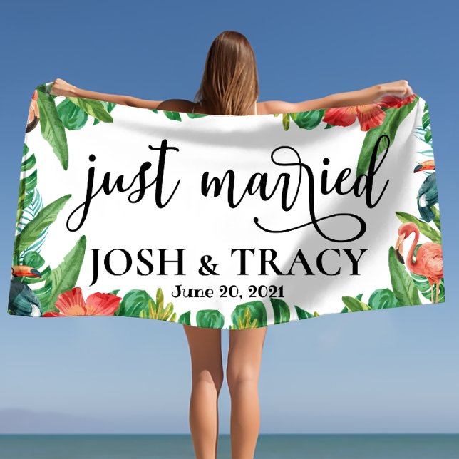 Toalla De Playa Esposa Tropical y Marido, Recién Casados Personali (Tropical Wifey and Hubby, Just Married Custom Beach Towel)
