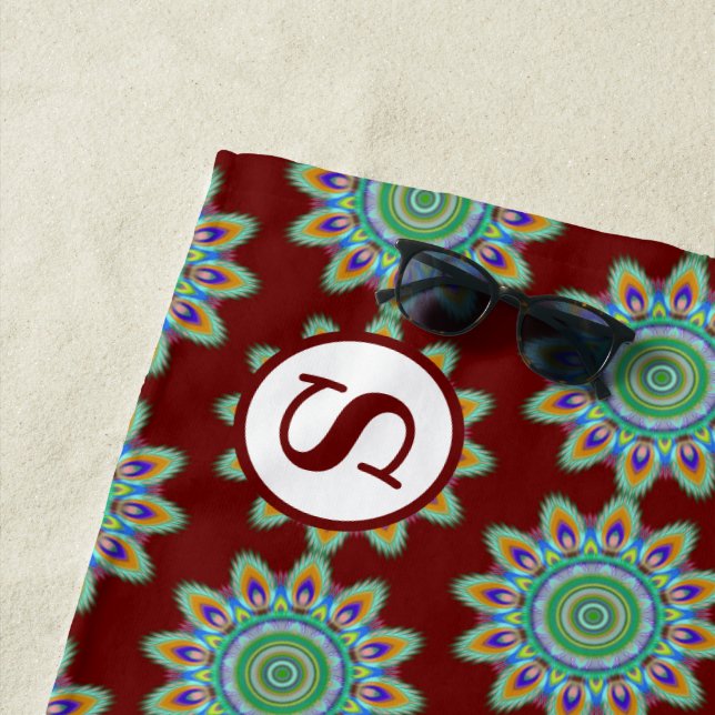 Toalla de playa gigante 70x30 con un patrón psicod (In situ)