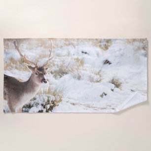 Toalla De Playa Graceful Stag en invierno 1 #animal #arte