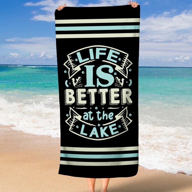 Toalla De Playa La vida de verano moderna es mejor en el lago (Trendy Summer Life is Better at the Lake Beach Towel)