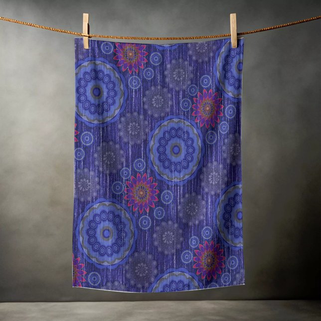 Toalla De Playa Las fibras de dispersión de lluvia floral de Berry (Subido por el creador)