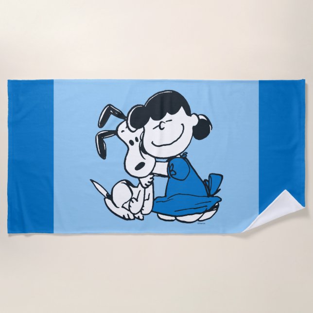 Toalla De Playa Lucy Hugging Snoopy (Anverso)