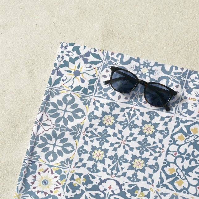 Toalla De Playa Mediterranean Tiles, Moroccan, Majolica, Azulejo (In situ)