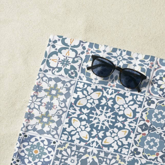 Toalla De Playa Mediterranean Tiles, Moroccan, Majolica, Azulejo (In situ)