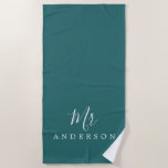 Toalla De Playa Moda Futuro Sr. Monograma Verde Verde azulado<br><div class="desc">Moda toalla verde azulada de playa monogramada verde con el texto Mr. en blanco elegante caligrafía de escritura. Puede personalizar esta toalla de playa de lujo con su nombre casado. Un regalo perfecto para la pareja recién casada con la toalla de playa Mrs o para la ducha de novia. Diseñado...</div>