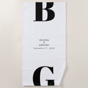 Toalla De Playa Moderno Boda de Monograma Blanco y Negro Minimalis