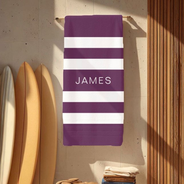 Toalla De Playa Moderno y elegante Nombre del patrón de rayas blan (Modern Elegant Purple White Stripes Pattern Name Beach Towel)