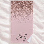 Toalla De Playa Monograma de Purpurina rosa de Rubor Girly Rosa Go<br><div class="desc">Rosa Oro y Purpurina Rubor Pink Sparkle Cepillaron Toalla Metalizado de Monograma Name Beach. Esto hace que el dulce perfecto cumpleaños 16,  boda,  ducha de novia,  aniversario,  ducha de bebé o fiesta de soltera sea regalo para alguien que ama el lujo glam y los estilos de moda.</div>