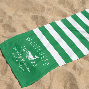 Toalla De Playa Monograma verde de ballena náutica