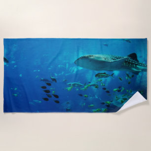 Toalla De Playa Nadar en verano con los tiburones