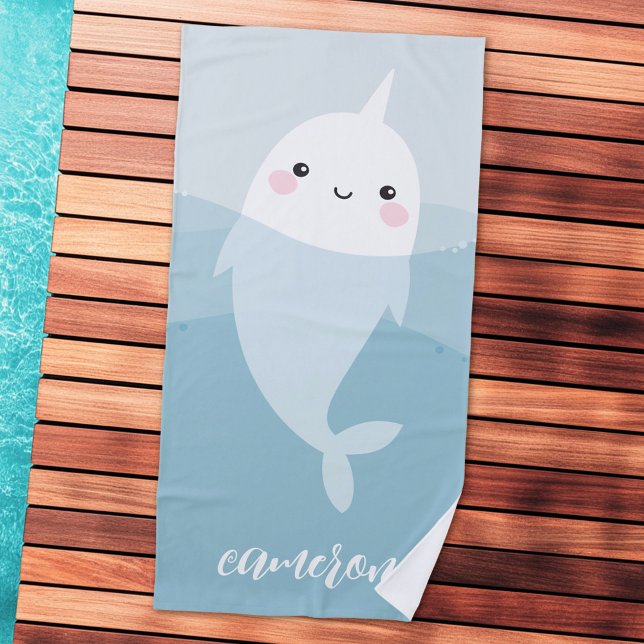 Toalla De Playa Narwhal y olas lindo personalizado kawaii (Narwhal and waves cute kawaii cartoon beach towel)