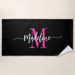 Toalla De Playa Nombre de monograma de secuencia de comando elegan<br><div class="desc">Toalla de playa moderna, elegante y con estilo con su nombre personalizado y inicial en un diseño de caligrafía de secuencia de comando con florituras en espiral (asegúrese de mantener emoticonos o espacios junto al nombre completo en su lugar para que las espirales permanezcan). Esta es la versión rosa y...</div>