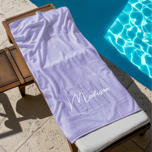 Toalla De Playa Nombre de monograma moderno Script Purple
