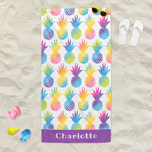 Toalla De Playa Nombre personalizado de color púrpura de piña trop