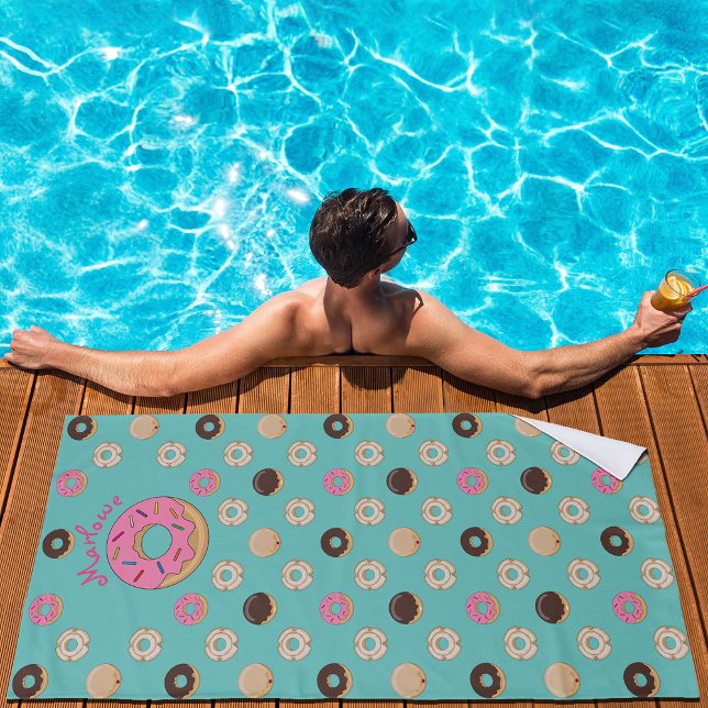 Toalla De Playa Nombre personalizado de donuts con vidrio (Subido por el creador)