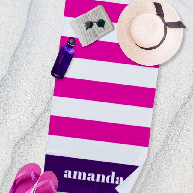 Toalla De Playa Nombre personalizado de franjas blancas rosadas ca (Subido por el creador)