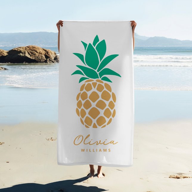 Toalla De Playa Nombre personalizado de piña tropical blanco (Subido por el creador)