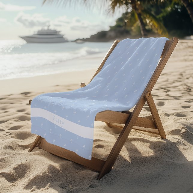 Toalla De Playa Palmeras Blancas sobre Azul Cielo (Sky Blue Palm Trees Beach Towel)