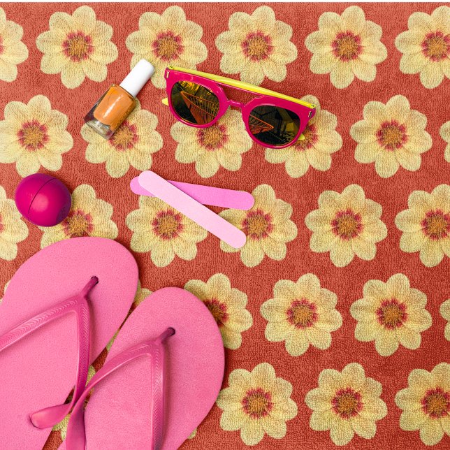 Toalla De Playa Patrón Dahlia amarillo en flor roja (In Situ Front)