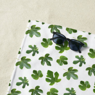 Toalla De Playa Patrón de hojas de higuera verde cerrado aislado e