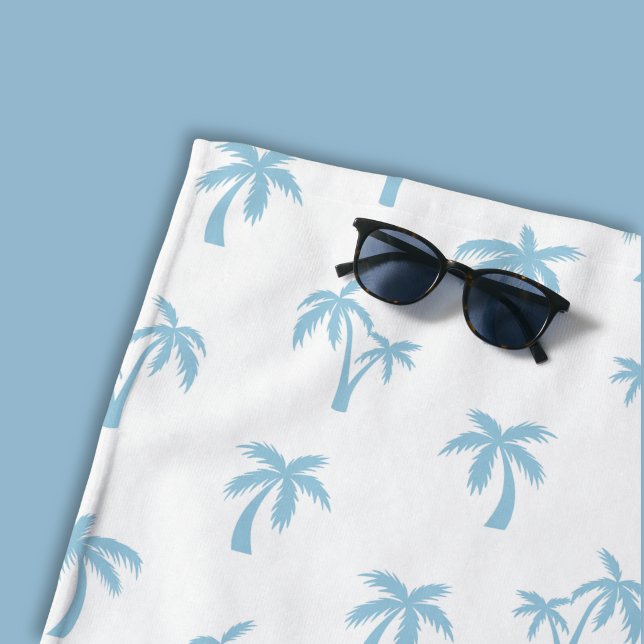 Toalla De Playa Patrón de palma tropical bebé azul (light blue and white palm tree beach towel)