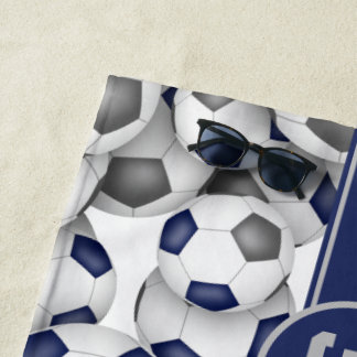 Toalla De Playa Patrón de pelotas de fútbol en equipo gris azul