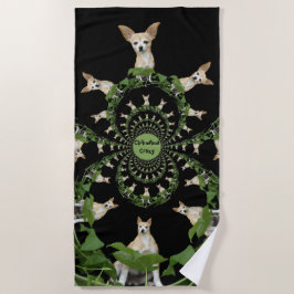 Toalla De Playa Perro chihuahua gracioso, blanco psicodélico