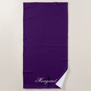 Toalla de playa personalizada D Purple con nombre 