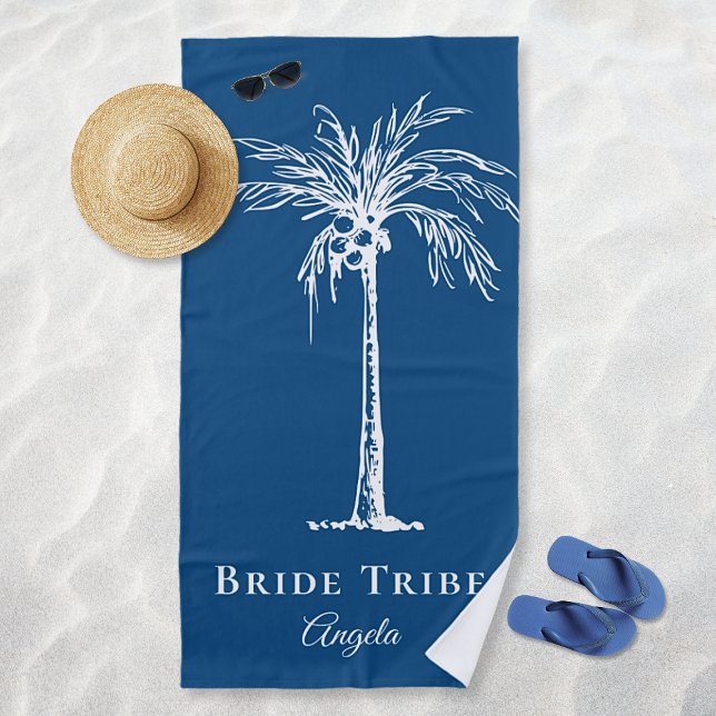 Toalla De Playa Personalizado de árbol de palmas blancas azules de (Bride Tribe Blue White Palm Tree Custom Beach Towel)