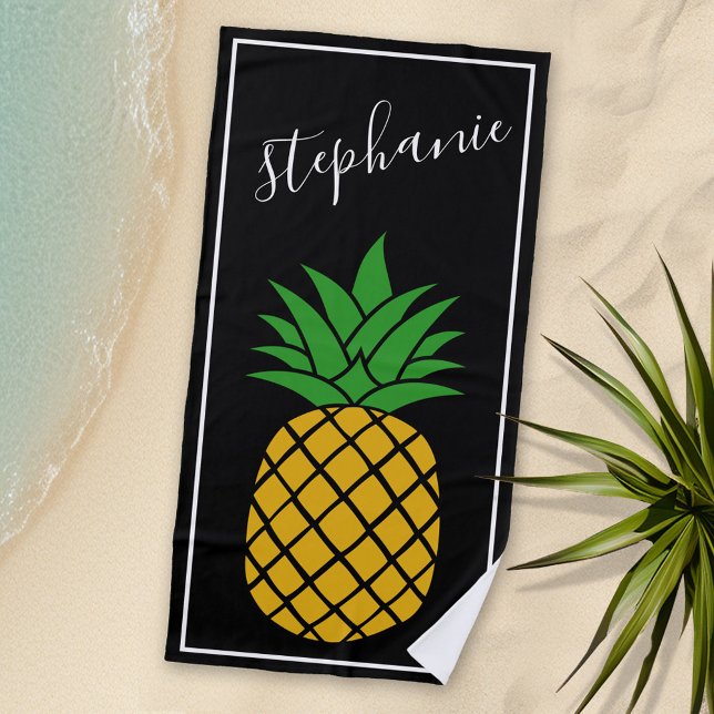 Toalla De Playa Pineapple y nombre manuscrito negro caprichoso (Personalized Beach Towel - Photo Collage -- Whimsical Pineapple with a place to add your name)