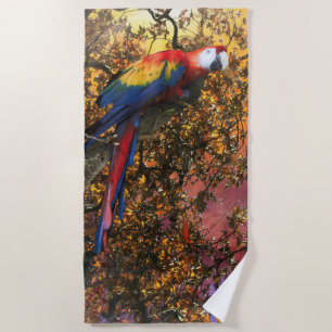 TOALLA DE PLAYA PUERTO AVANZADO DE LORO MACAW EN SELVA TROPICAL