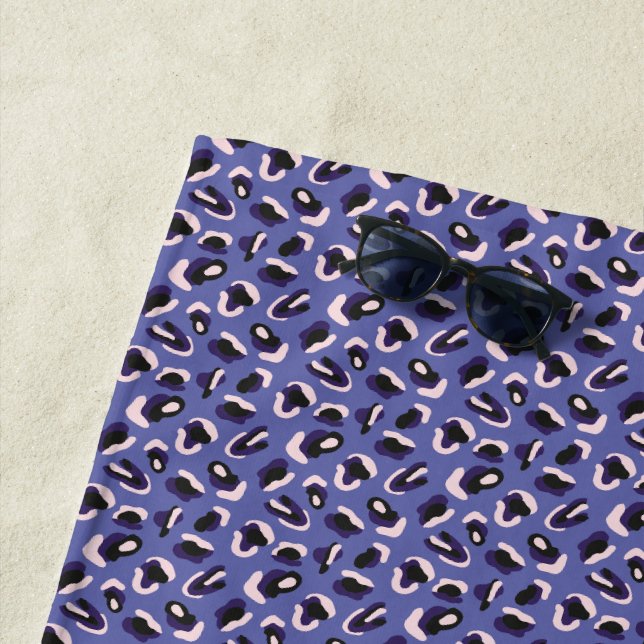 Toalla De Playa Purple Abstract Animal Print (In situ)