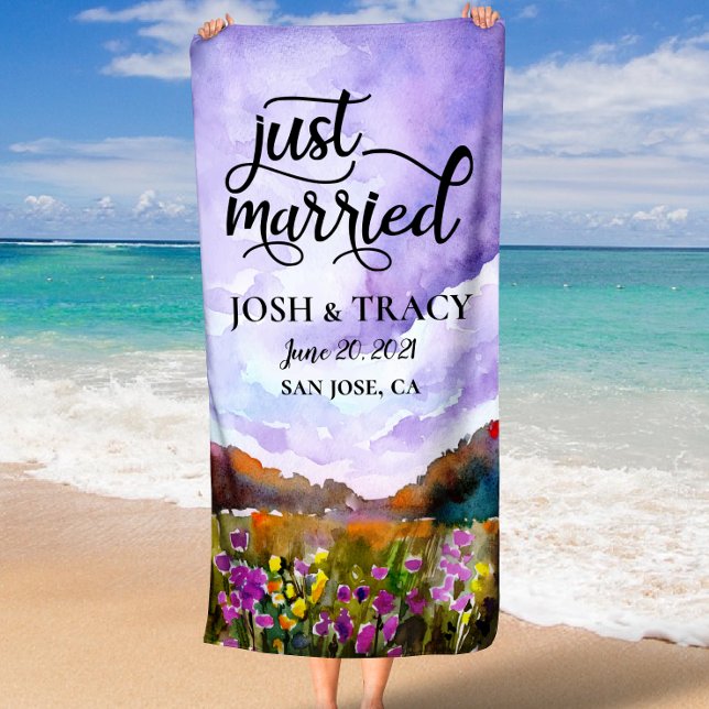 Toalla De Playa Regalo de compromiso, regalo de novia y de novio r (Engagement Gift, Bride and Groom Gift Just Married Beach Towel)