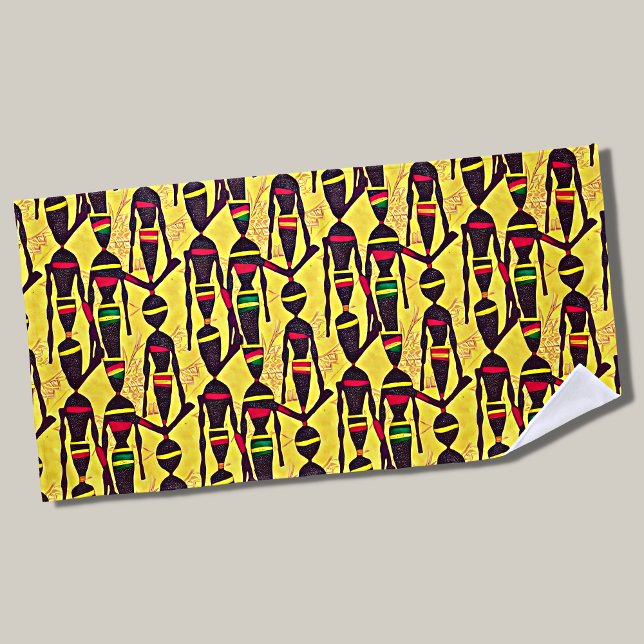 Toalla De Playa Resumen de figuras africanas, verde amarillo rojo (Subido por el creador)