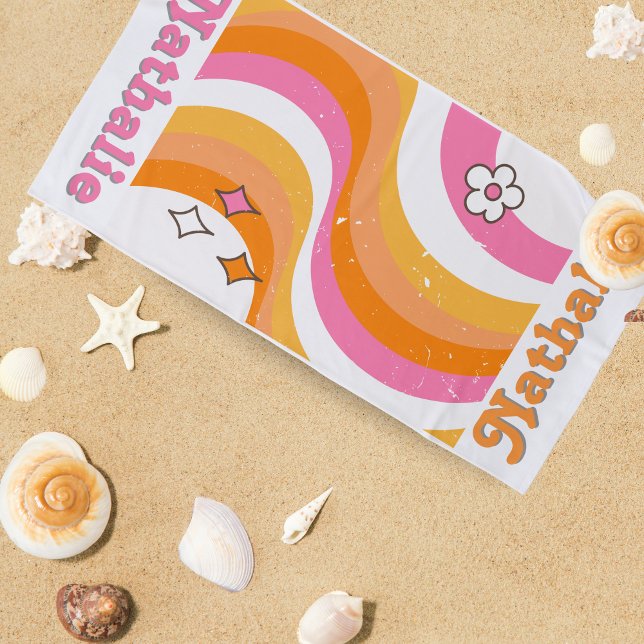 Toalla de playa retro personalizada con nombre - P (`Personalized Retro Beach Towel with Name - Custom Gift 🎁)