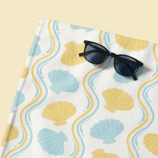 Toalla De Playa Verano de concha y olas de playa (Seashells and ocean waves beach towel)