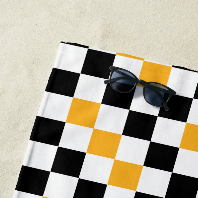 Toalla De Playa Yellow Black White Checkered Pattern Design  (In situ)
