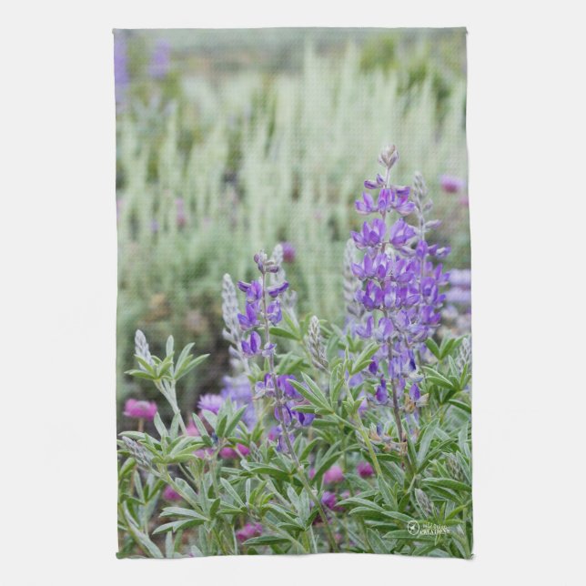 Toalla de té de los Wildflowers del Lupine (Vertical)