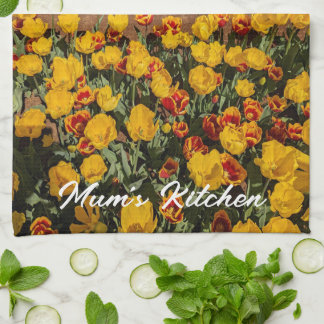 Toalla de té en la cocina de la Mamá de los tulipa
