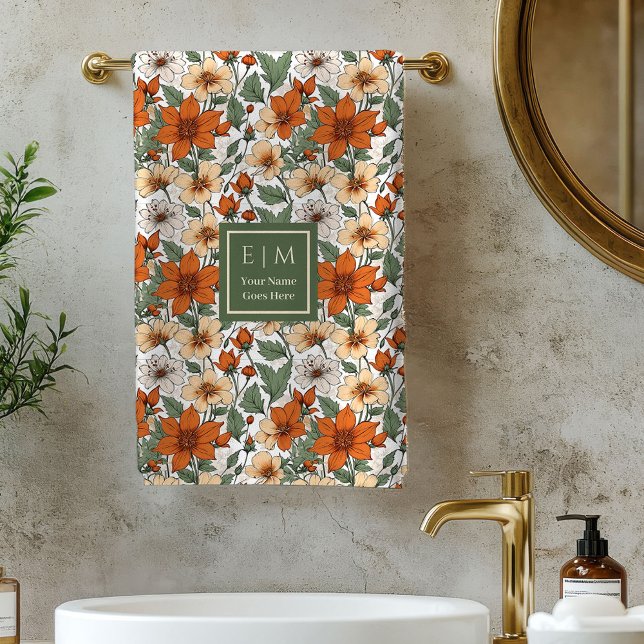 Toalla personalizada de olivo herrumbroso floral d (Fresh Autumn Floral Olive Rust Personalized Towel)