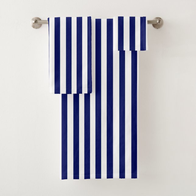 Toallas rayadas de la marina (In situ)