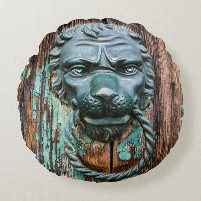 Tocando en la almohada redonda de la puerta del ci (Anverso)