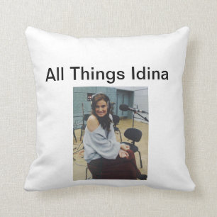 Toda la almohada de tiro de Idina de las cosas 16