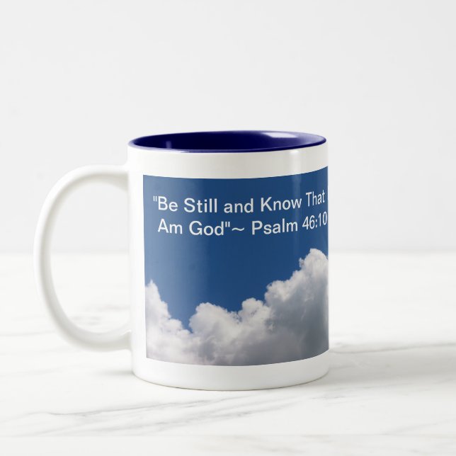 Todavía esté y sepa que soy taza de café de dios (Izquierda)