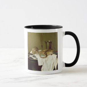 Todavía vida con una taza del nautilus