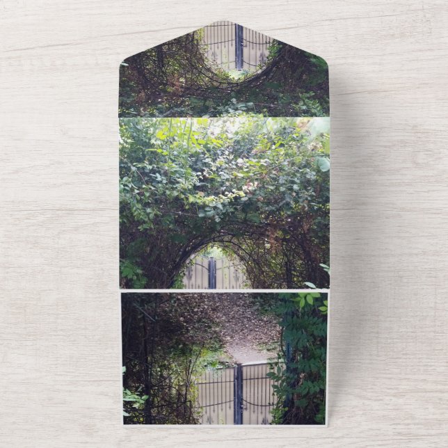 Todo En Uno Invitación de compromiso Gate Wood (Afuera)